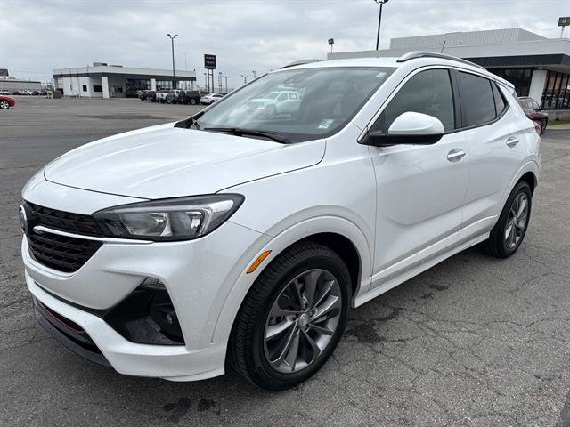 Used 2022 Buick Encore GX Select w/ Sport Touring Package image 3