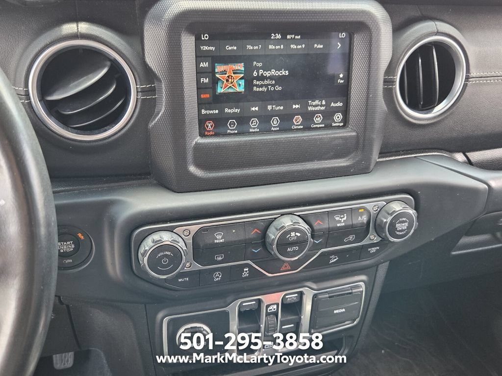 Used 2018 Jeep Wrangler Unlimited Sahara AWD/4WD image 19