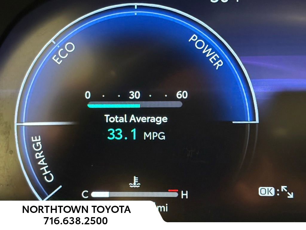 Used 2023 Toyota Crown Limited image 11