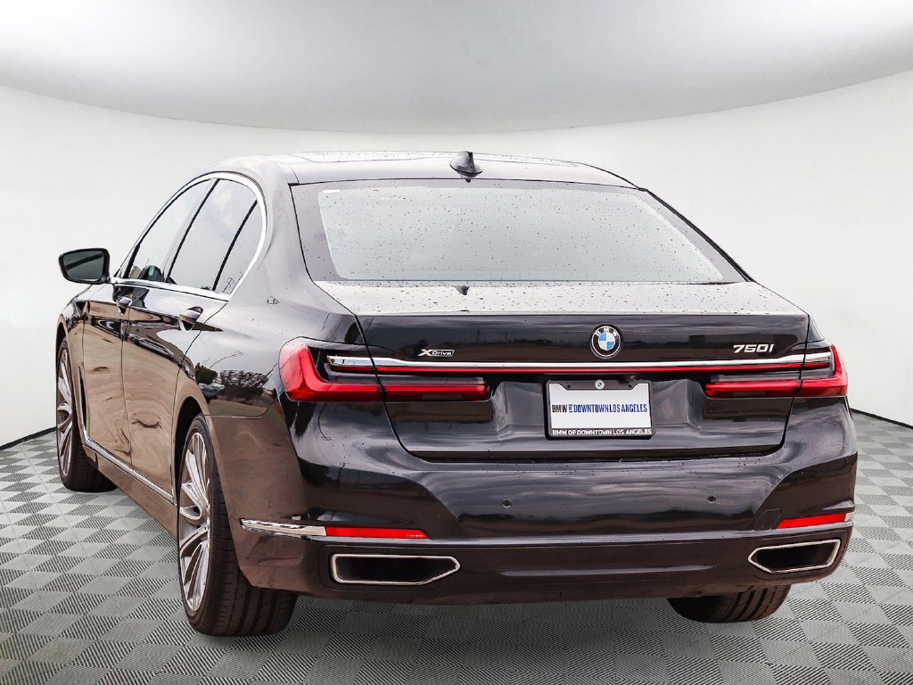 Used 2022 BMW 750i xDrive AWD/4WD image 8