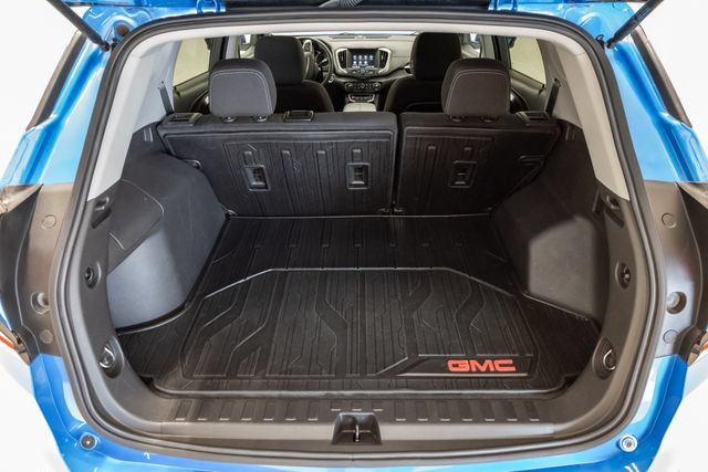 Used 2024 GMC Terrain SLE w/ Driver Convenience Package FWD image 36