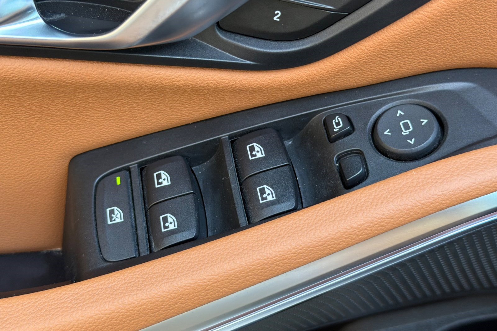 Certified 2022 BMW 330e 330e w/ Convenience Package image 13