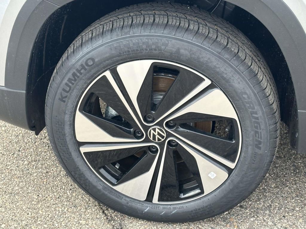 New 2026 Volkswagen Taos SE AWD/4WD image 7