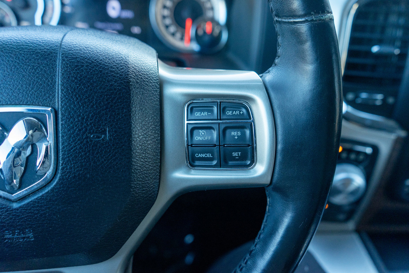 Used 2016 RAM 1500 Laramie w/ Convenience Group image 23