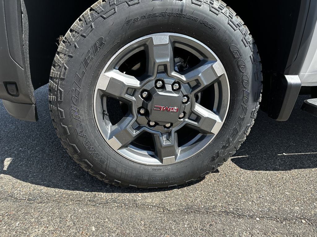 New 2025 GMC Sierra 2500 SLT w/ SLT Premium Package image 29