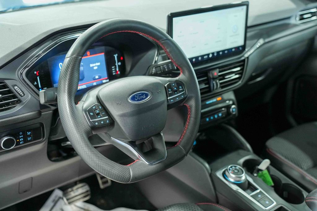 Used 2023 Ford Escape ST-Line w/ Tech Pack #1 image 24