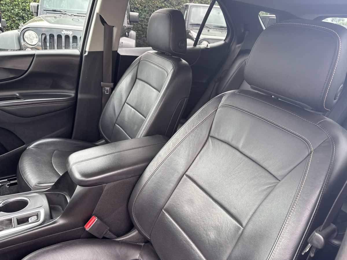 Used 2018 Chevrolet Equinox Premier FWD image 11