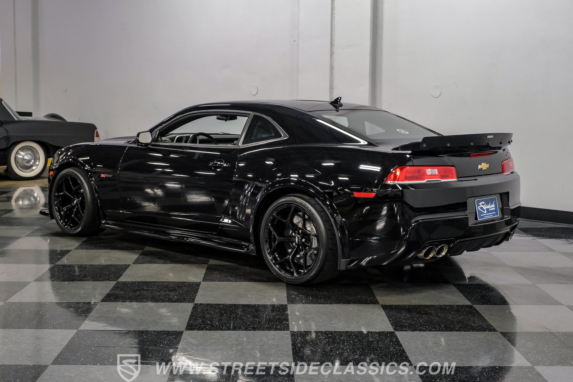 Used 2015 Chevrolet Camaro Z/28 RWD image 8