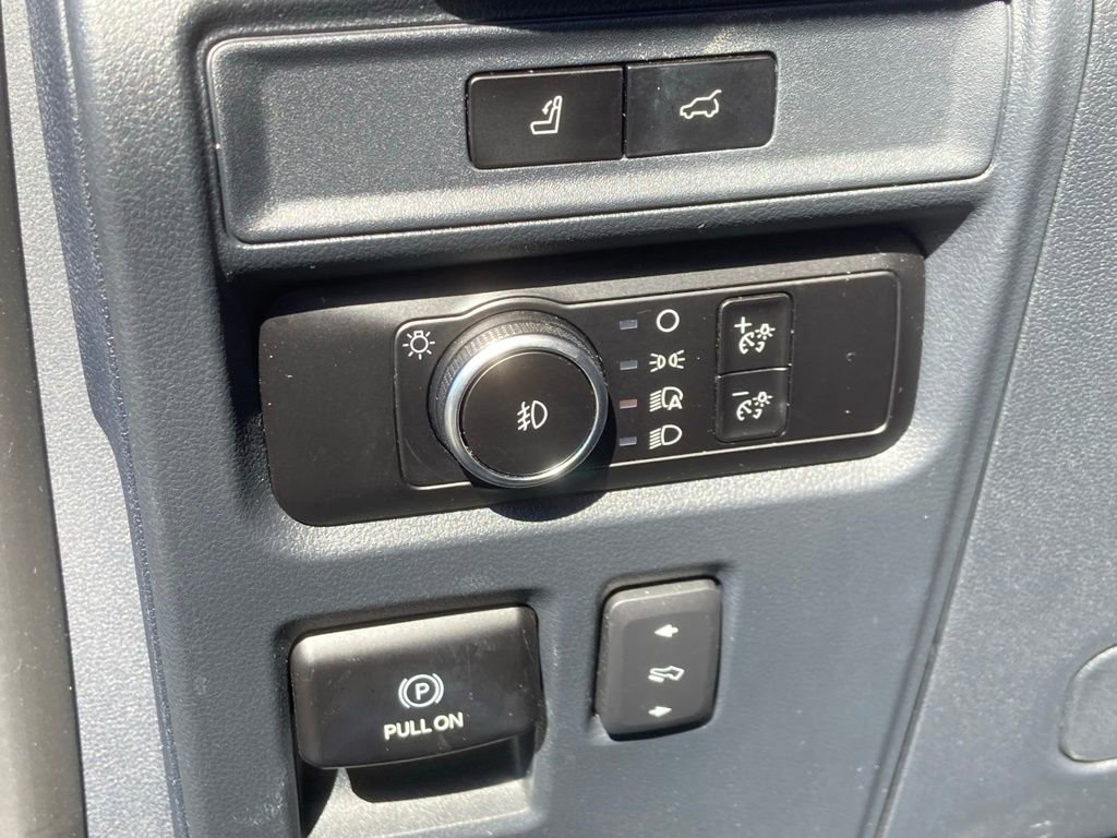 Used 2023 Ford Expedition Max Limited image 19