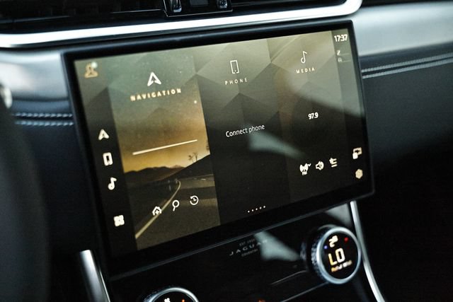 New 2024 Jaguar XF R-Dynamic SE AWD/4WD image 45
