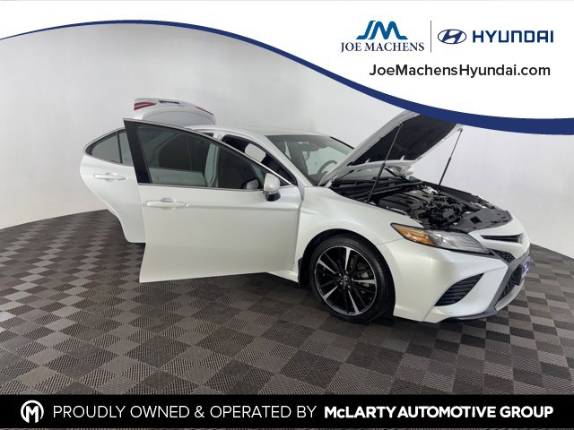 Used 2019 Toyota Camry XSE image 13