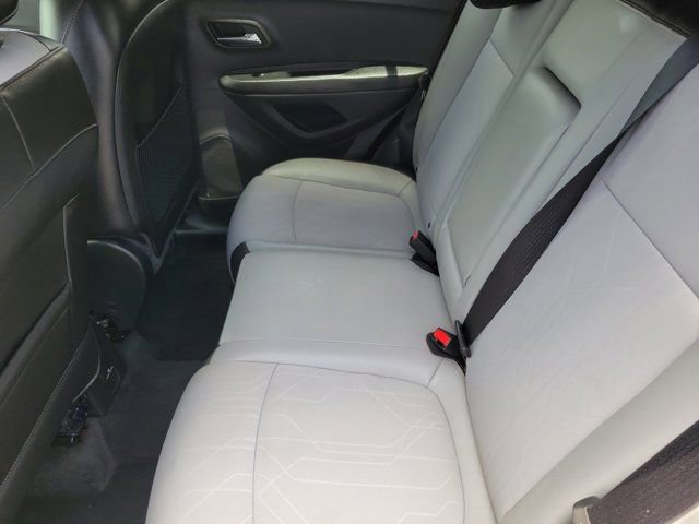 Used 2019 Chevrolet Trax LT w/ Driver Confidence Package FWD image 14
