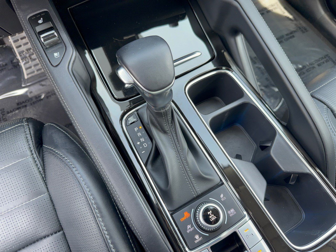Used 2020 Kia Telluride SX w/ SX Prestige Package AWD/4WD image 21