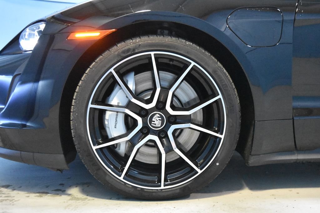 Used 2024 Porsche Taycan image 23