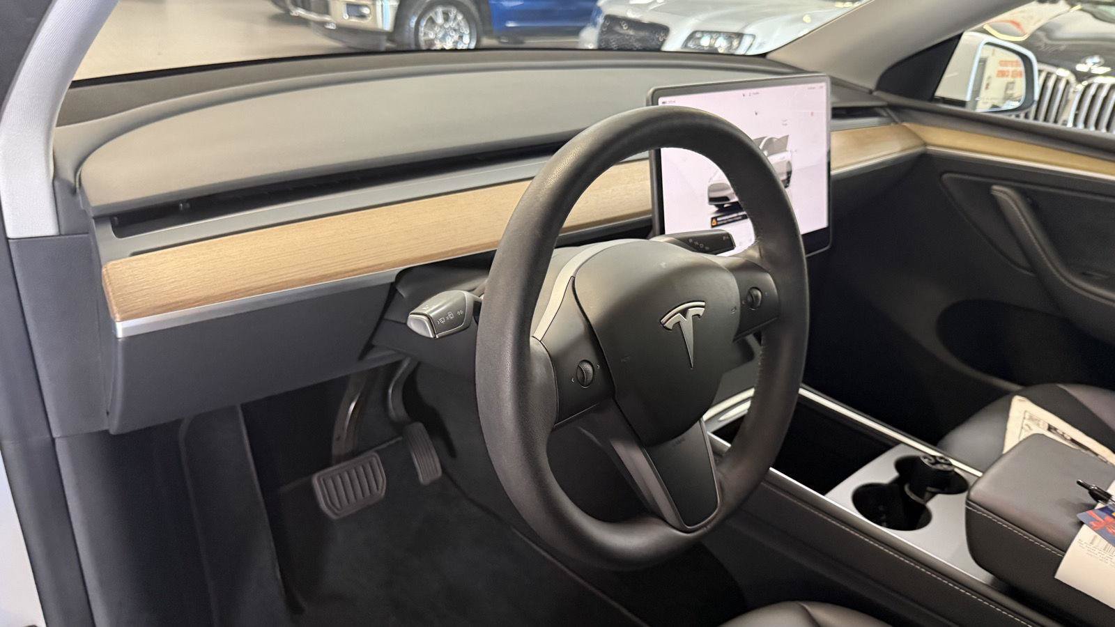 Used 2023 Tesla Model Y Long Range AWD/4WD image 28