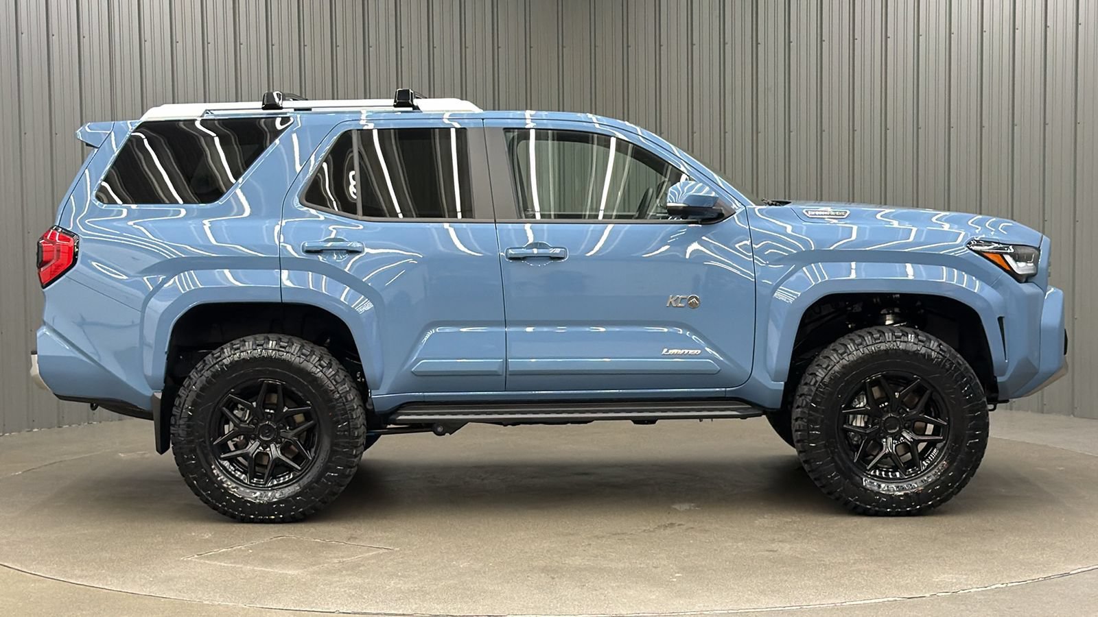 Used 2026 Toyota 4Runner Limited AWD/4WD image 7