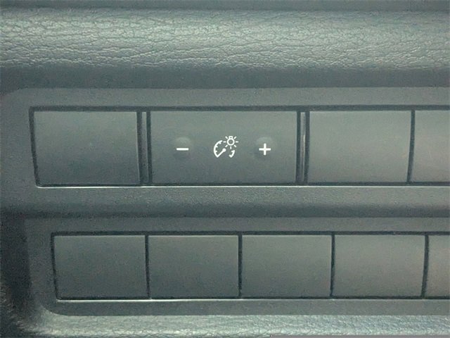 Used 2022 Mitsubishi Outlander SE image 24