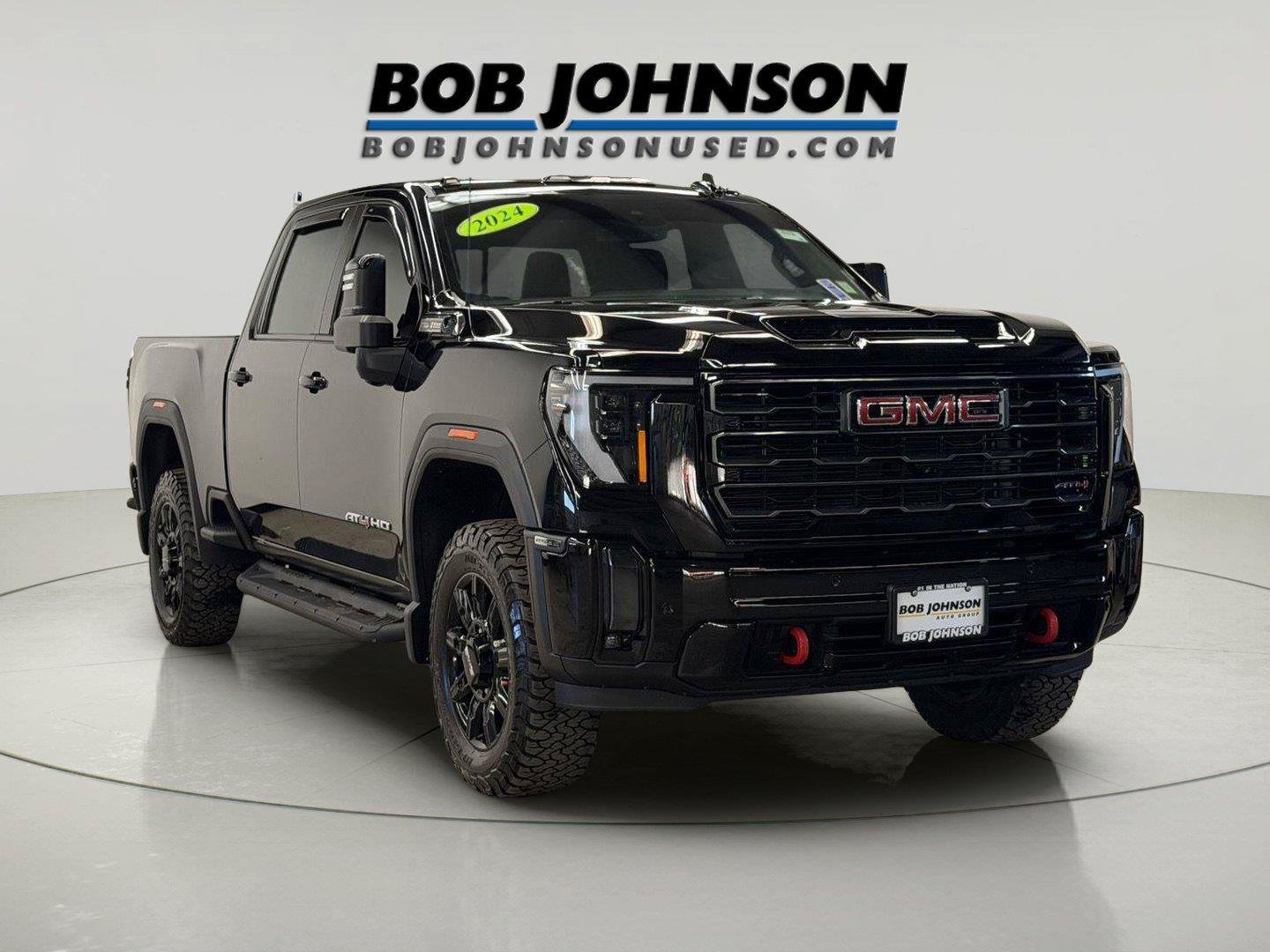 Used 2024 GMC Sierra 2500 AT4 w/ AT4 Preferred Package AWD/4WD image 3