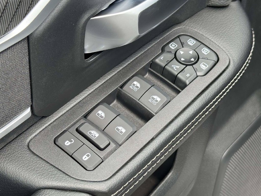 New 2026 RAM 2500 Big Horn AWD/4WD image 28