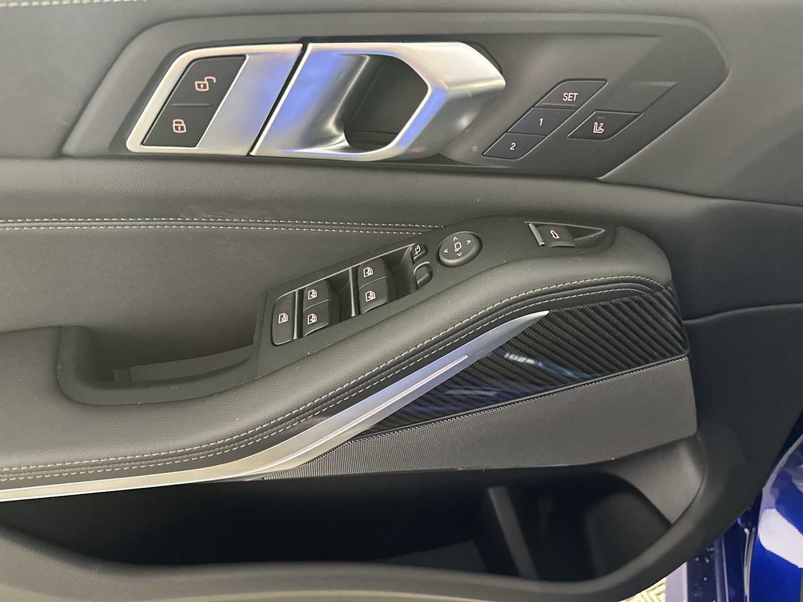 New 2026 BMW X5 M60i w/ Executive Package image 13