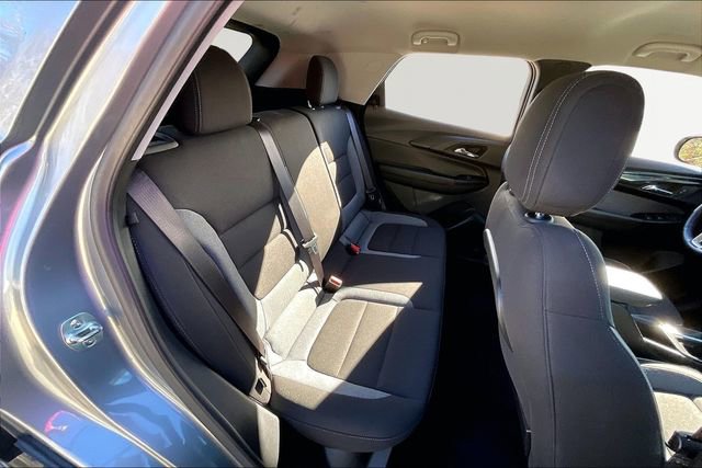 Used 2024 Chevrolet TrailBlazer LT w/ LT Cold Weather Package image 17