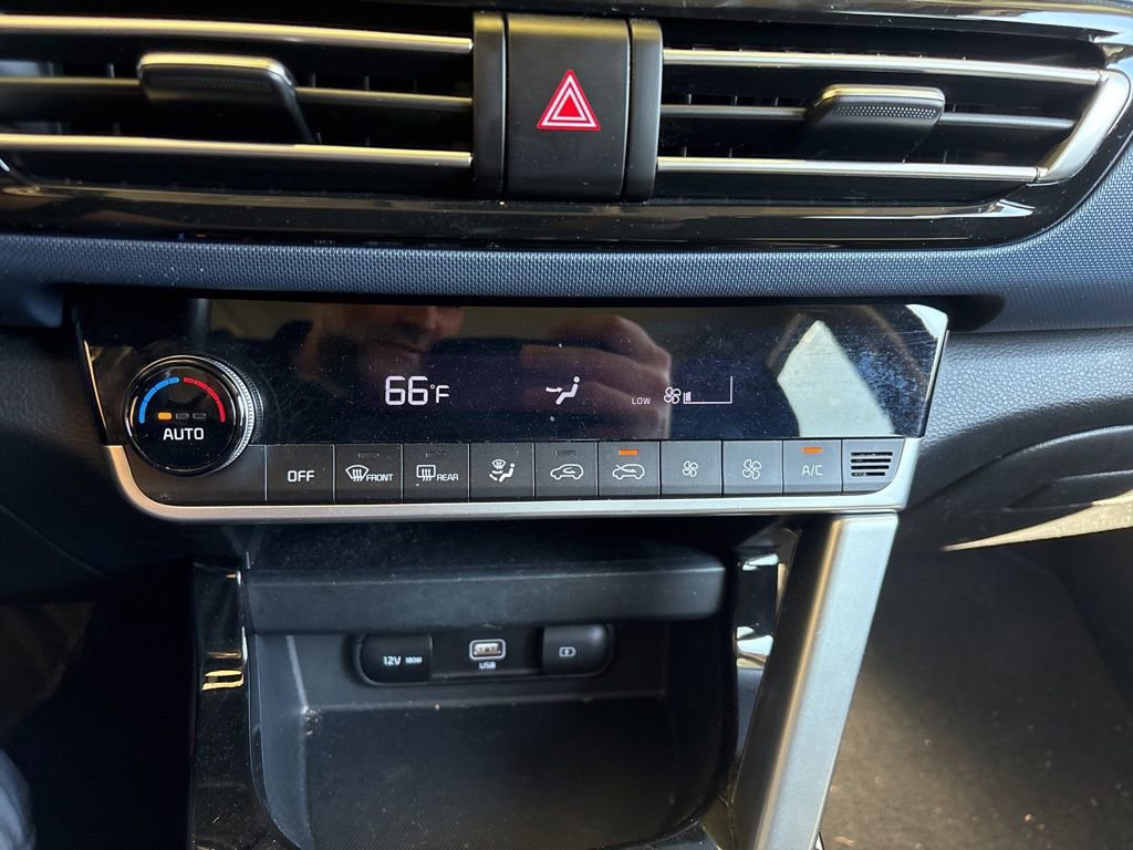 Certified 2023 Kia Seltos S w/ Navigation Package AWD/4WD image 18