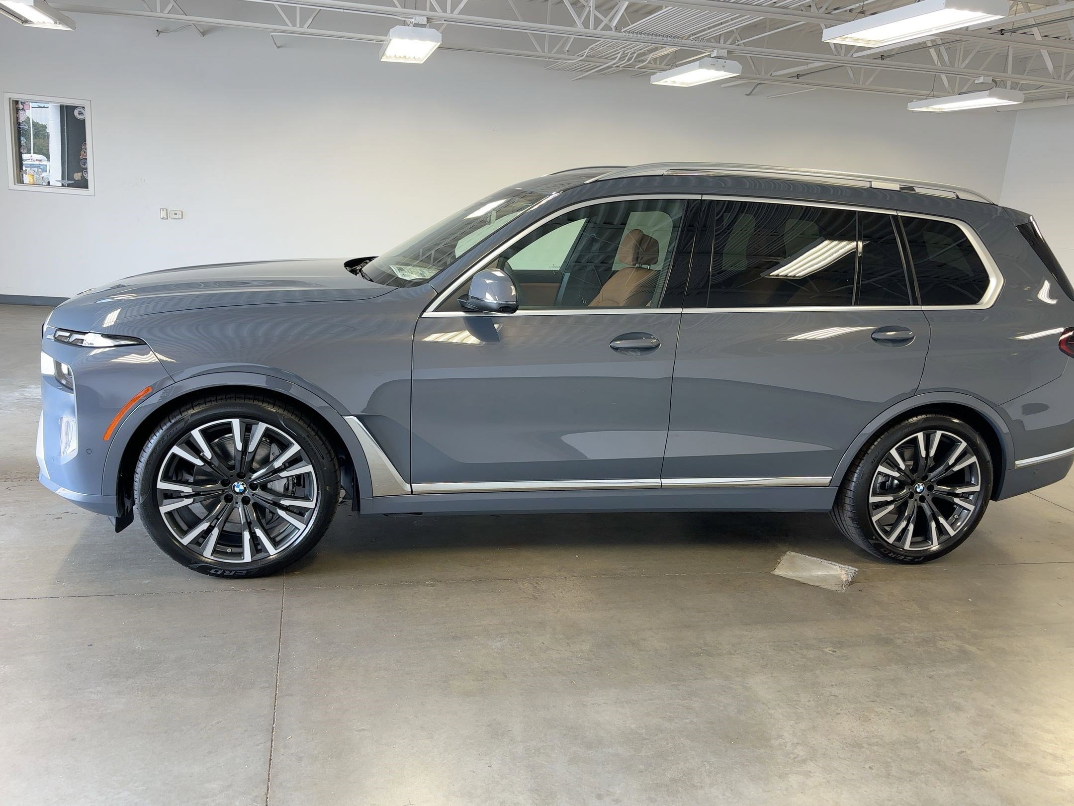 New 2026 BMW X7 xDrive40i image 2