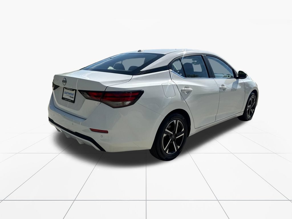 Used 2025 Nissan Sentra SV FWD image 8
