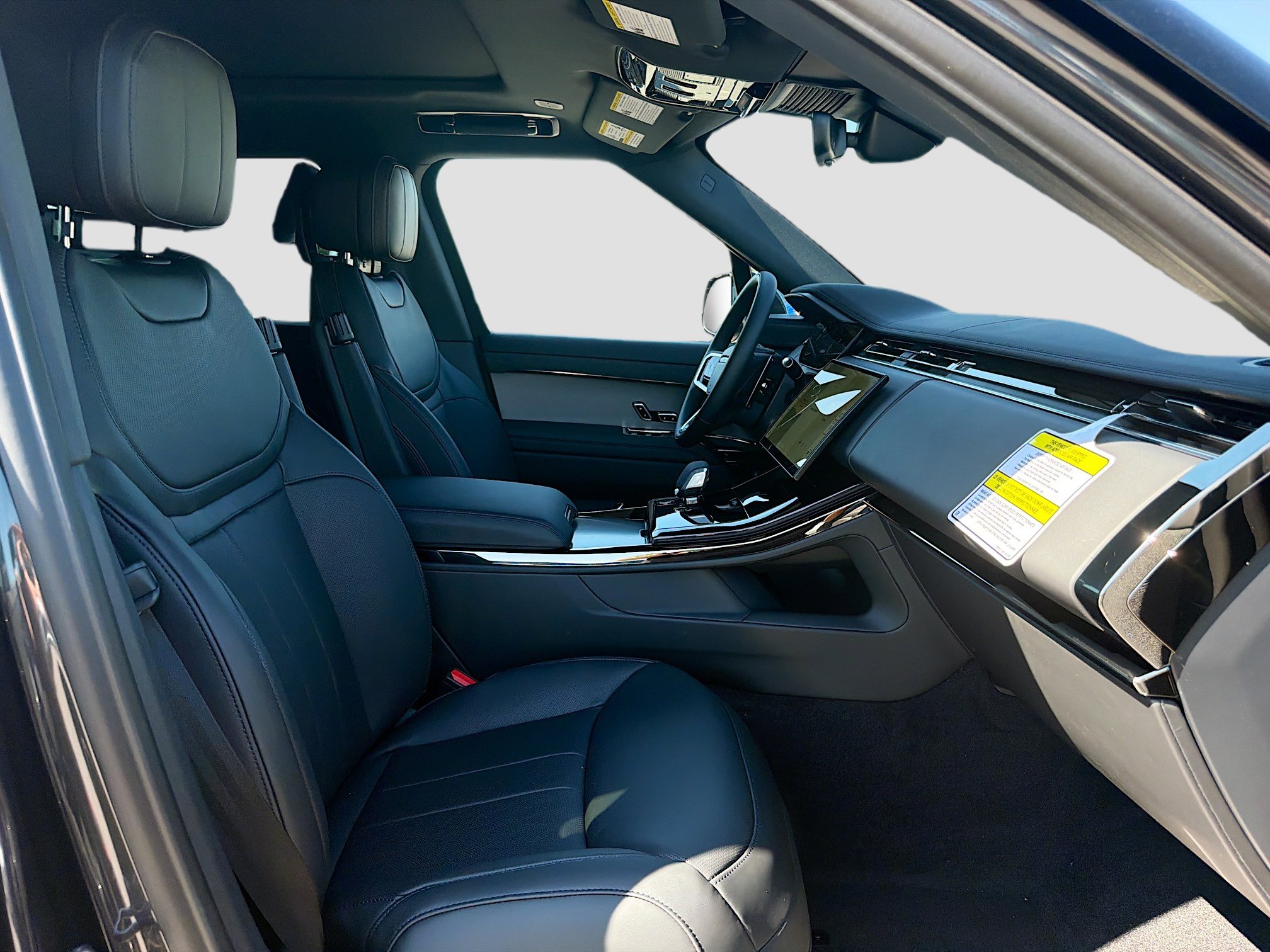 New 2026 Land Rover Range Rover Sport SE AWD/4WD image 16