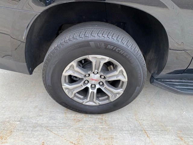 Used 2024 GMC Yukon XL SLE AWD/4WD image 13