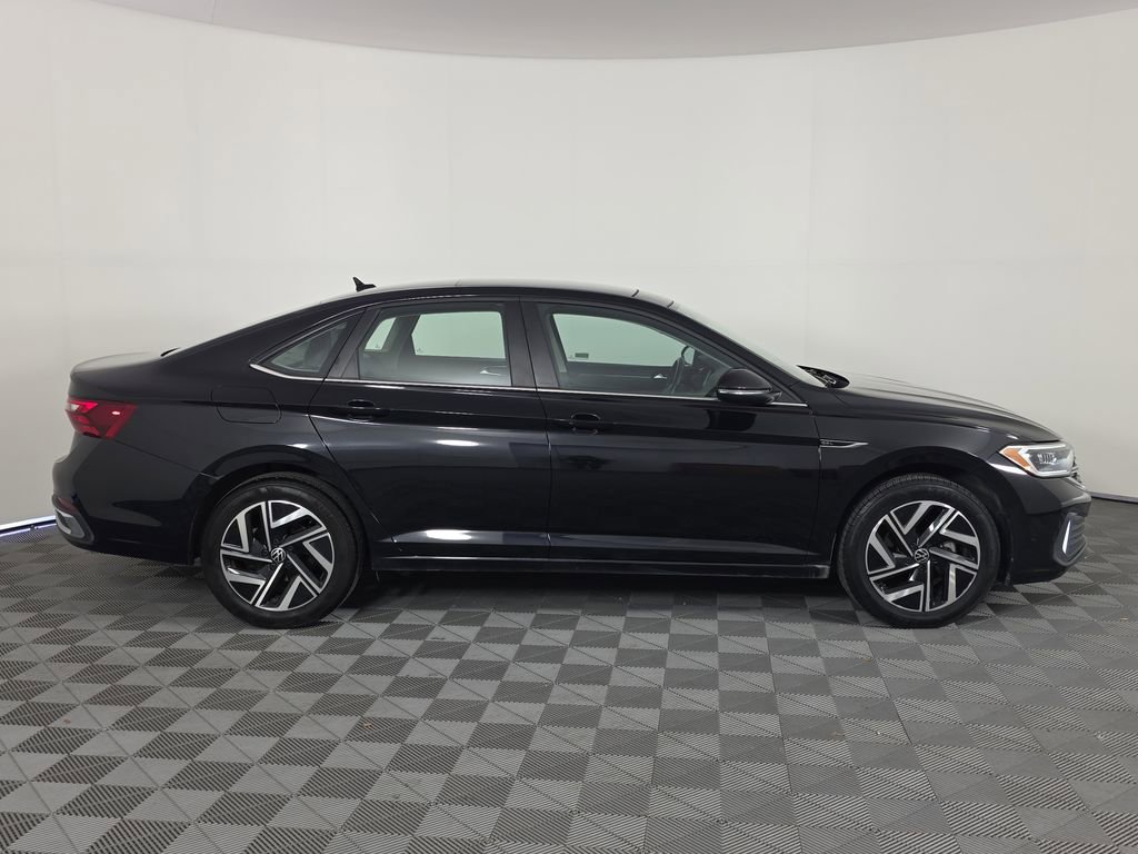 Used 2023 Volkswagen Jetta SEL FWD image 8