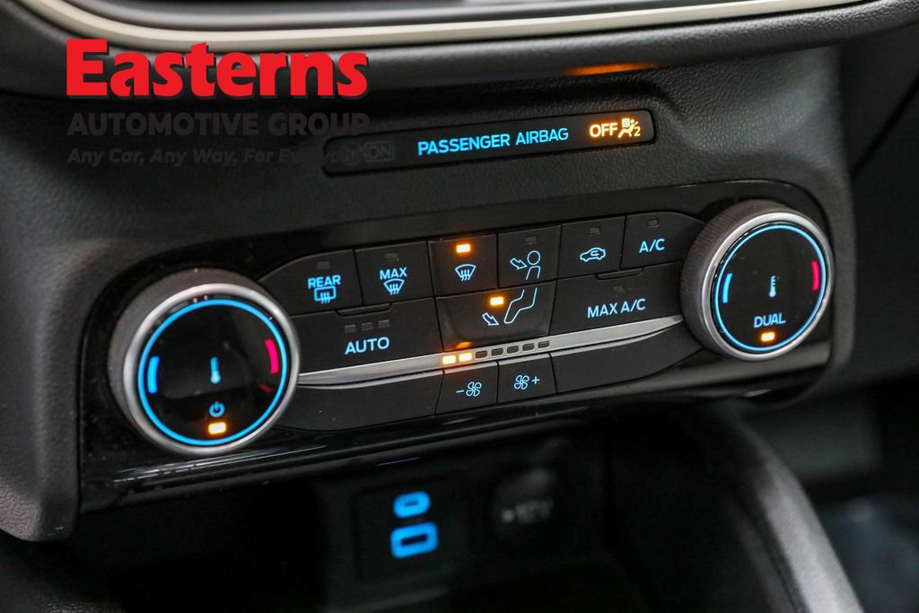 Used 2022 Ford Escape SE image 20