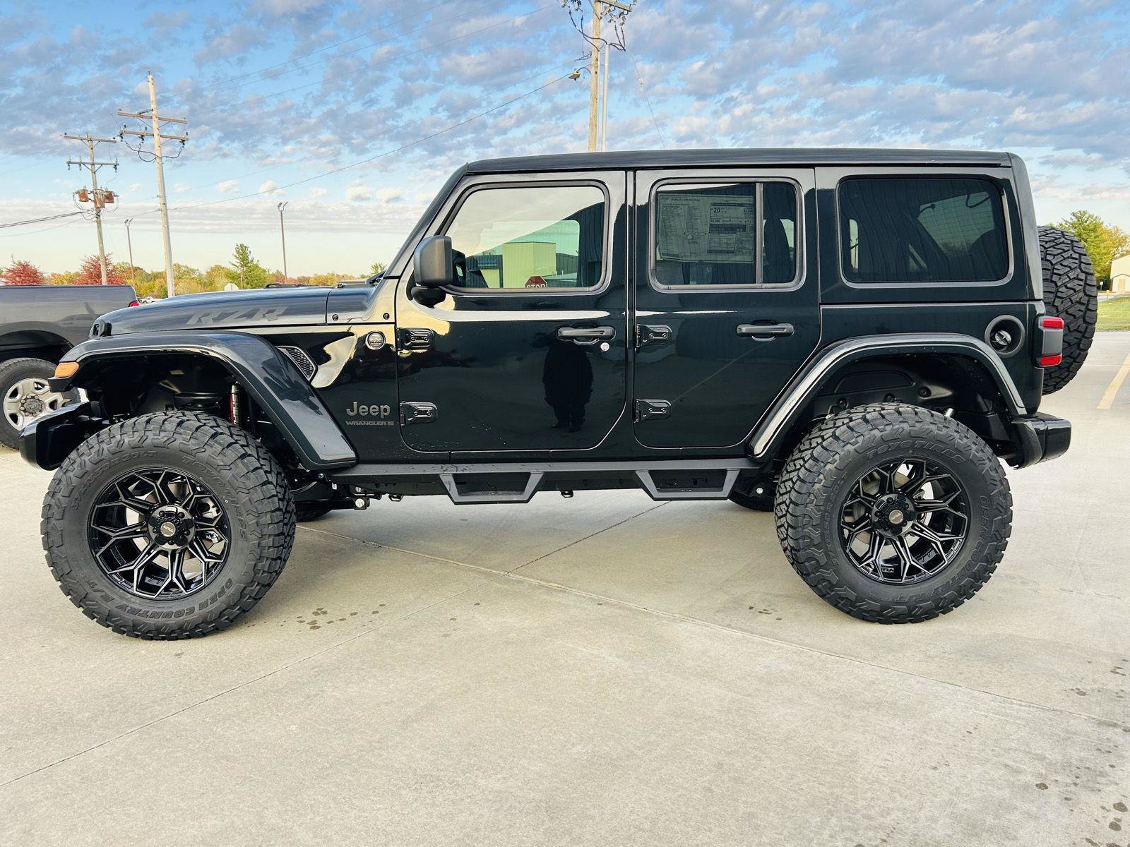 New 2025 Jeep Wrangler Unlimited Sport AWD/4WD image 39