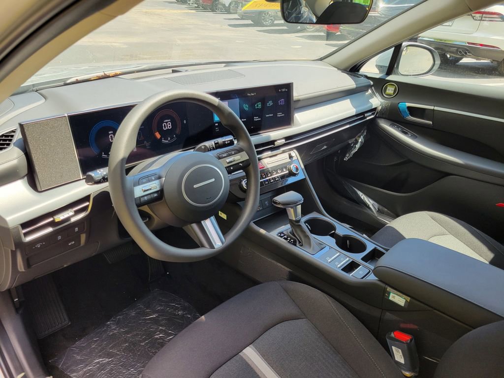 New 2025 Hyundai Sonata SE image 8
