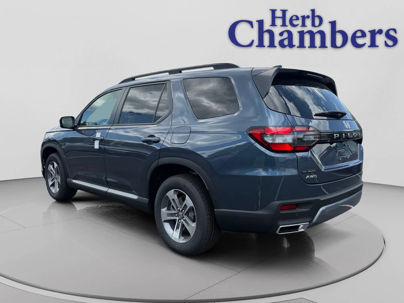 New 2026 Honda Pilot EX-L image 3