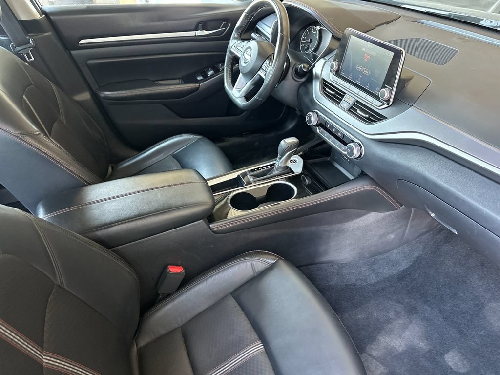 Used 2024 Nissan Altima 2.5 SR FWD image 17