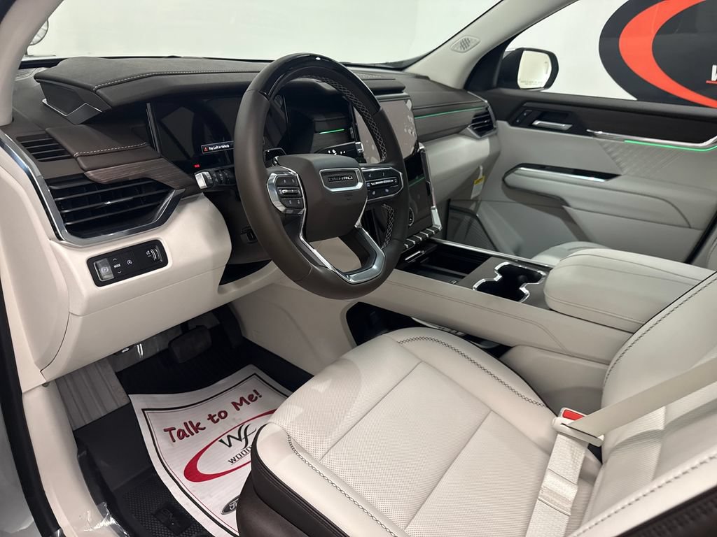 New 2026 GMC Acadia Denali w/ Super Cruise Package FWD image 9
