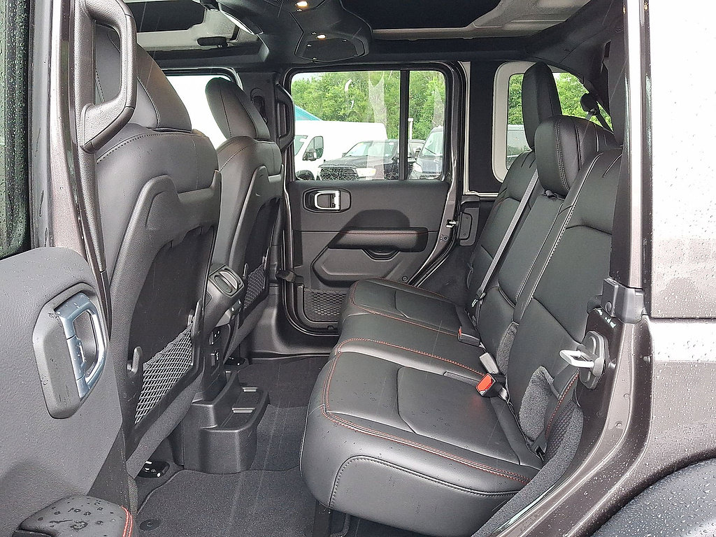 Used 2026 Jeep Wrangler Unlimited Rubicon 392 w/ Quick Order Package 27X Moab AWD/4WD image 26