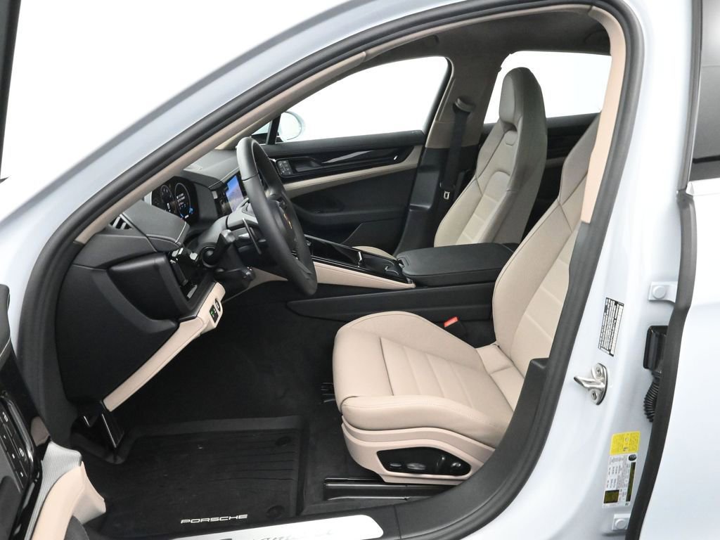 Certified 2026 Porsche Panamera image 5