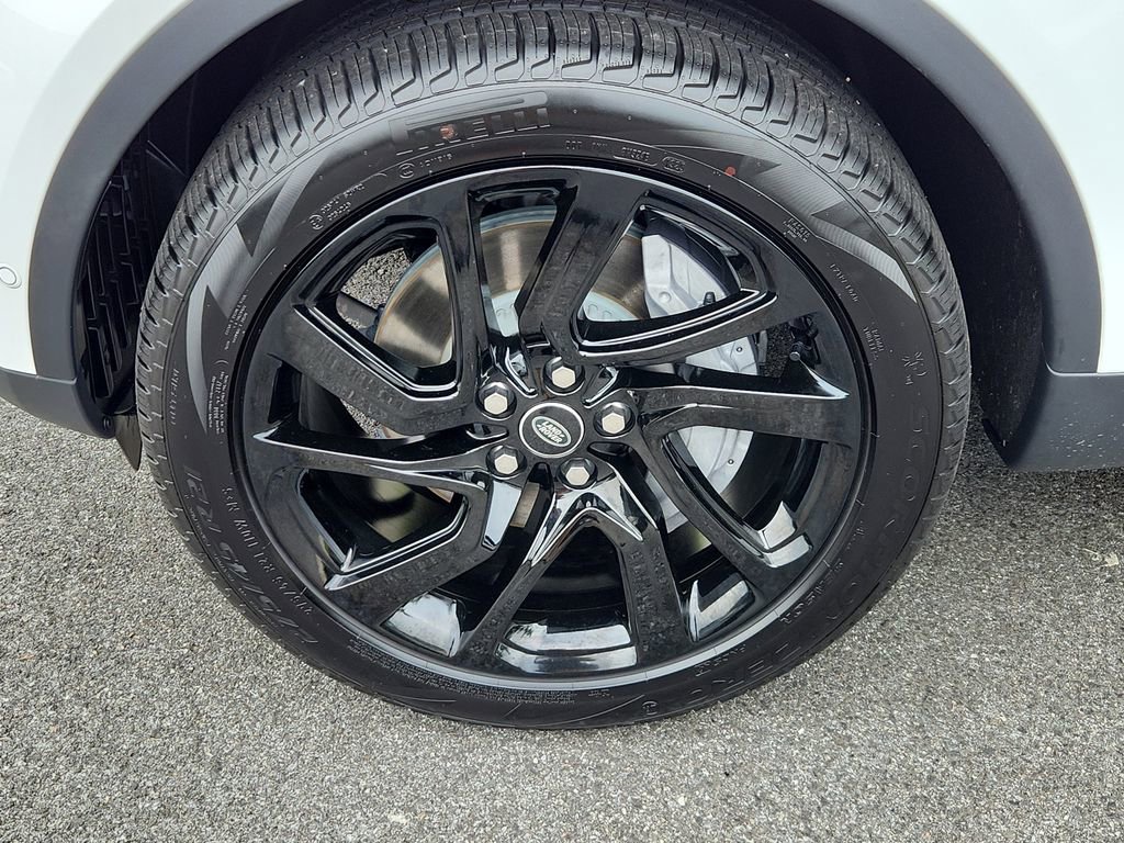 Certified 2025 Land Rover Discovery S AWD/4WD image 9