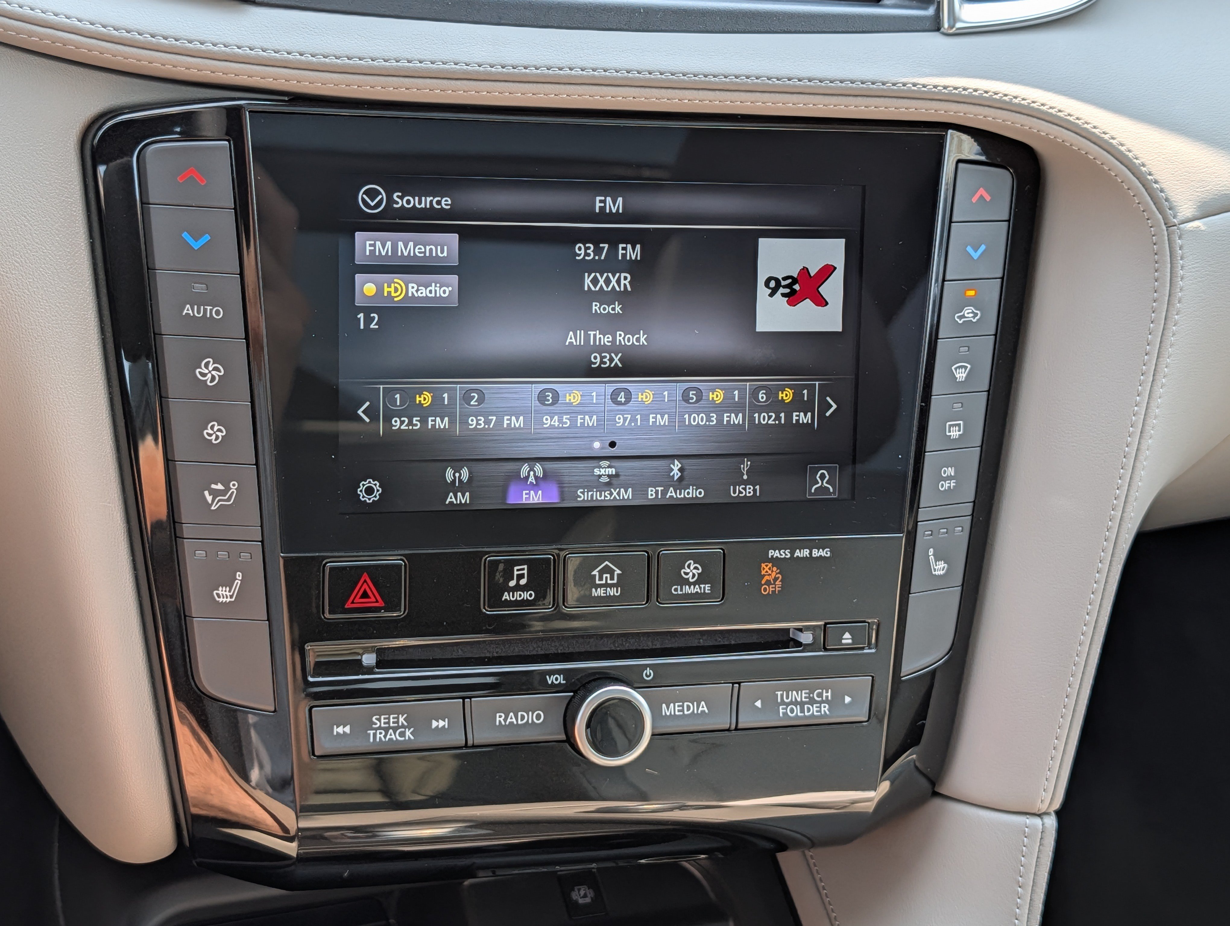 Certified 2023 INFINITI QX50 Luxe w/ Cargo Package AWD/4WD image 22