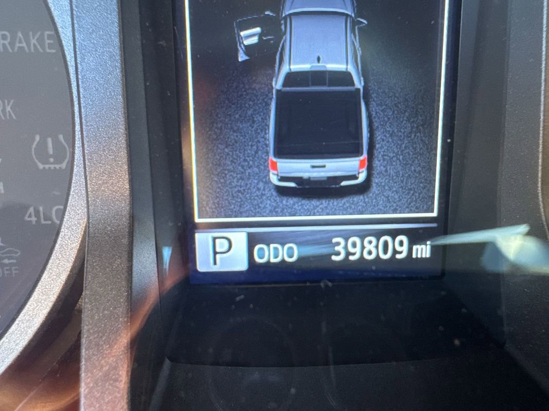 Used 2023 Toyota Tacoma TRD Off-Road w/ Technology Package image 11