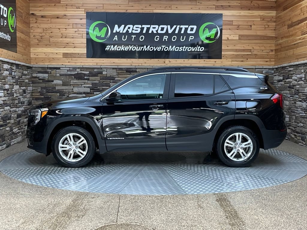 Used 2023 GMC Terrain SLE w/ Driver Convenience Package AWD/4WD image 7