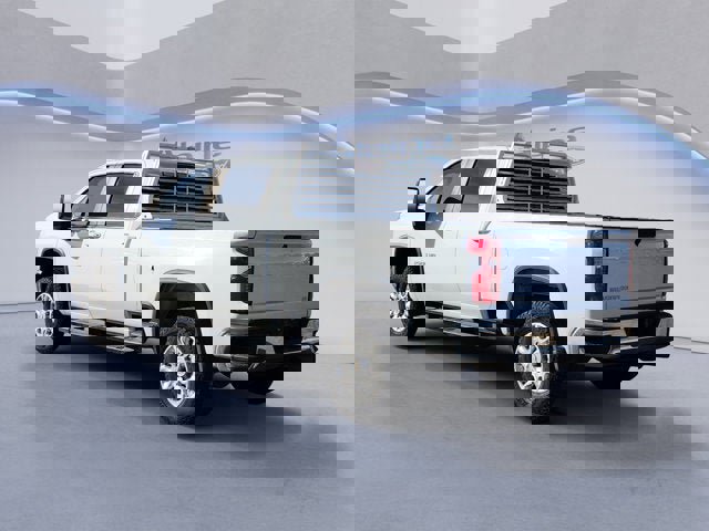 Used 2021 Chevrolet Silverado 2500 LT w/ Z71 Off-Road Package image 3