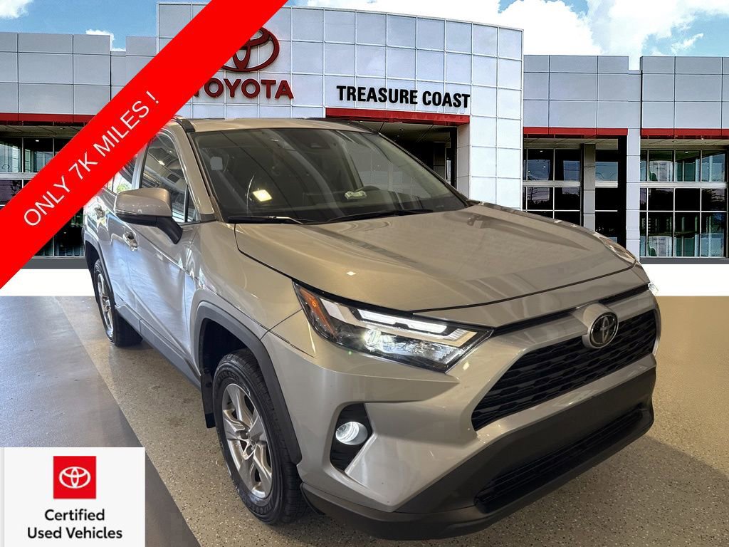 Used 2024 Toyota RAV4 XLE w/ Convenience Package FWD image 1