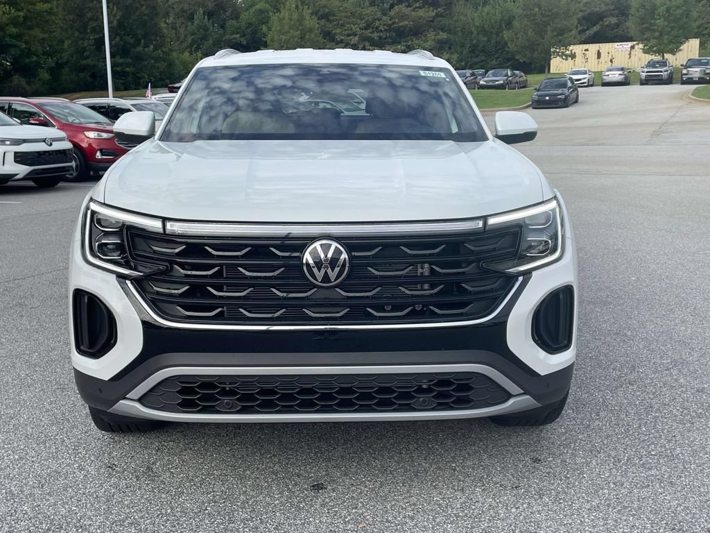 New 2026 Volkswagen Atlas Cross Sport SE FWD image 2