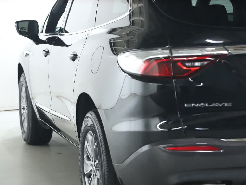 Used 2024 Buick Enclave Essence FWD image 41
