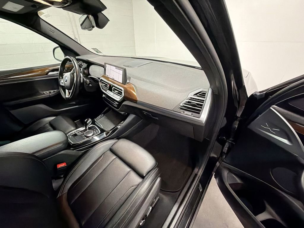 Used 2024 BMW X3 sDrive30i w/ Convenience Package RWD image 29