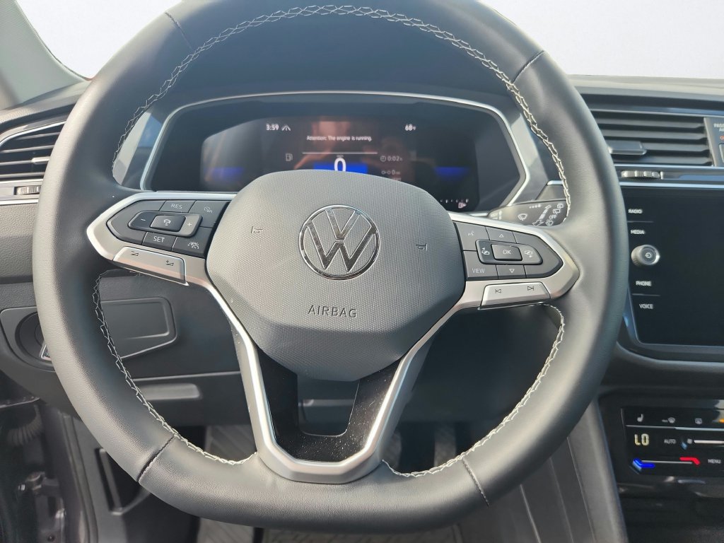 Certified 2024 Volkswagen Tiguan SE AWD/4WD image 13