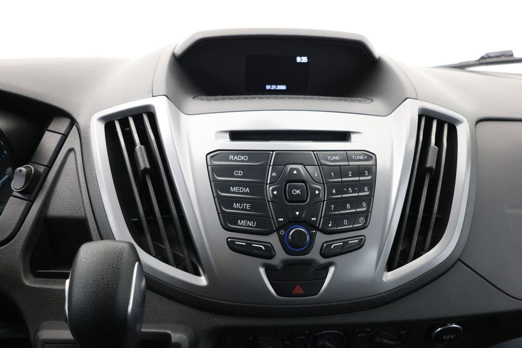 Used 2018 Ford Transit 350 XLT image 13